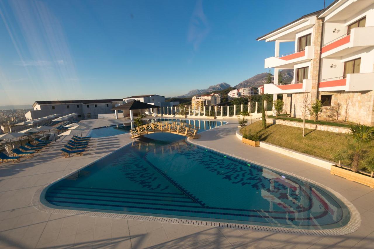 Chateau Linza Resort 地拉那 外观 照片