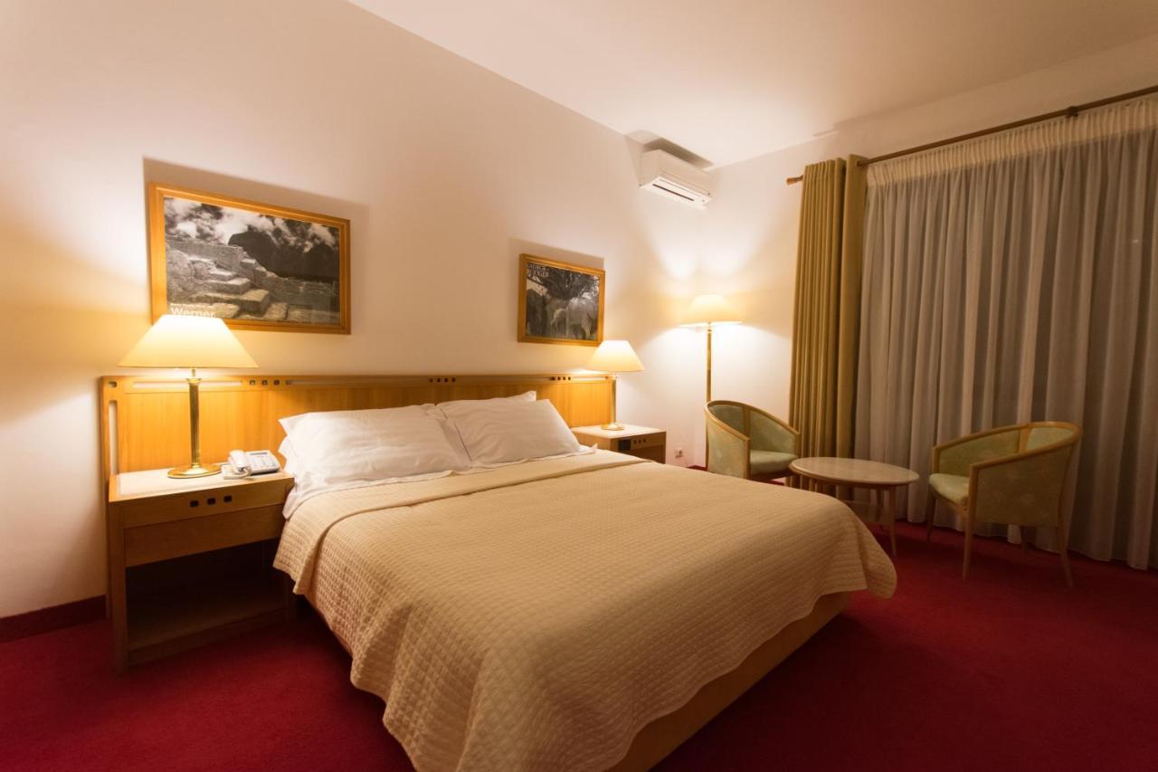 Chateau Linza Resort 地拉那 外观 照片