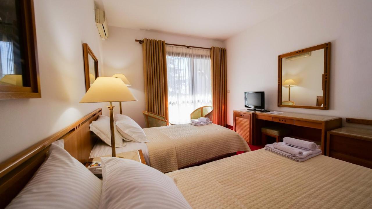 Chateau Linza Resort 地拉那 外观 照片